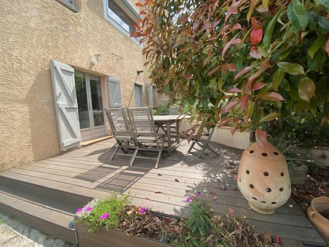 Joli Rez-De-Villa 80 M2 Proche Mer Carqueiranne Exteriör bild
